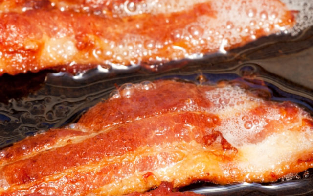 What’s the Most Popular Way to Cook Bacon? In a Pan or in the Oven?